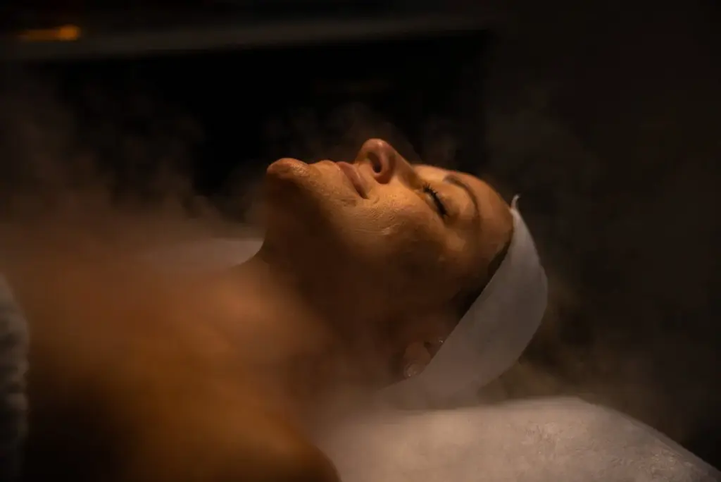 Custom Facials EVOLVE AESTHETICS